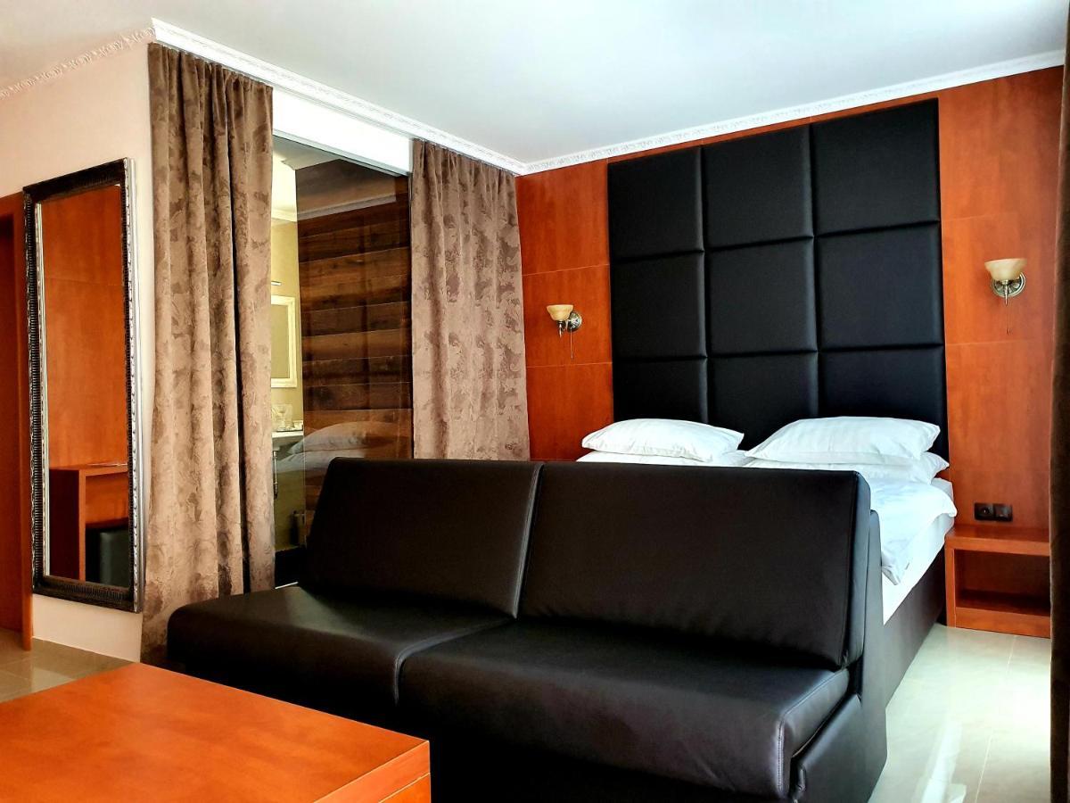פאקוסטאן Boutique Hotel Bora & Villas Garamm מראה חיצוני תמונה